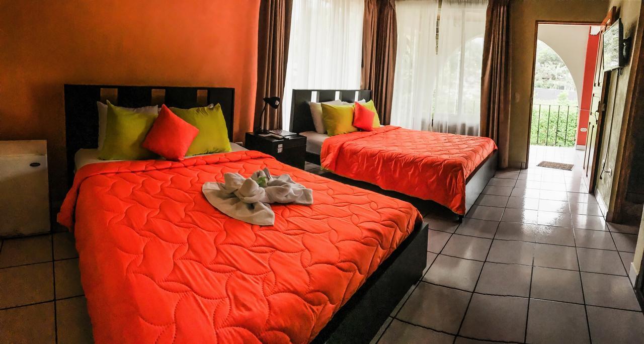 Hotel Las Flores Fortuna La Fortuna 외부 사진